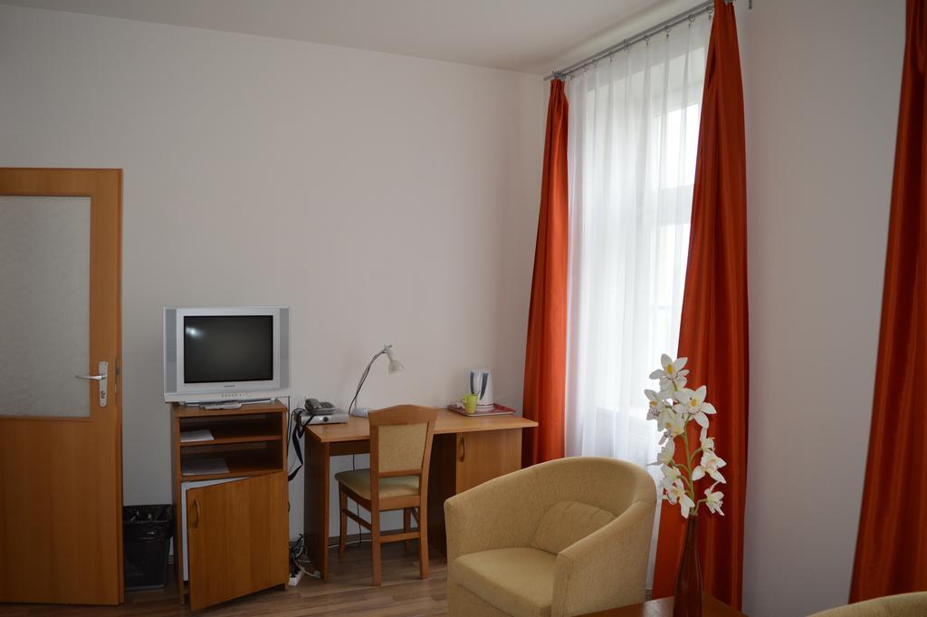 Hotel Akademik Bratislava Esterno foto