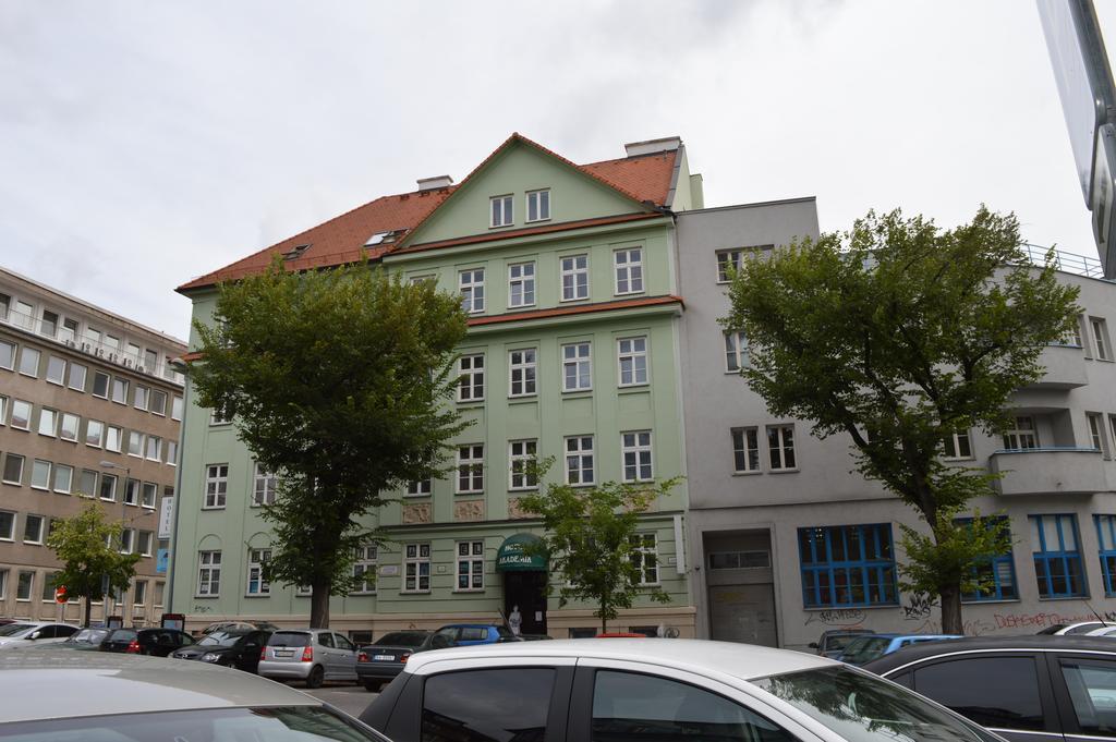 Hotel Akademik Bratislava Esterno foto
